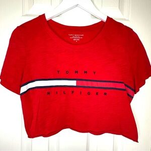 Tommy Hilfiger Women’s Red Crop Top with Logo, Preppy Coastal Lightweight, M
